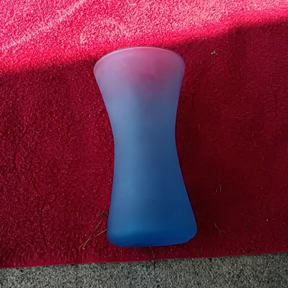 Vase - Picture 2 of 3